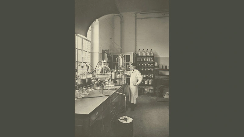 Фотография фармацевтических исследований в «Сиба», Базель, Швейцария, 1914